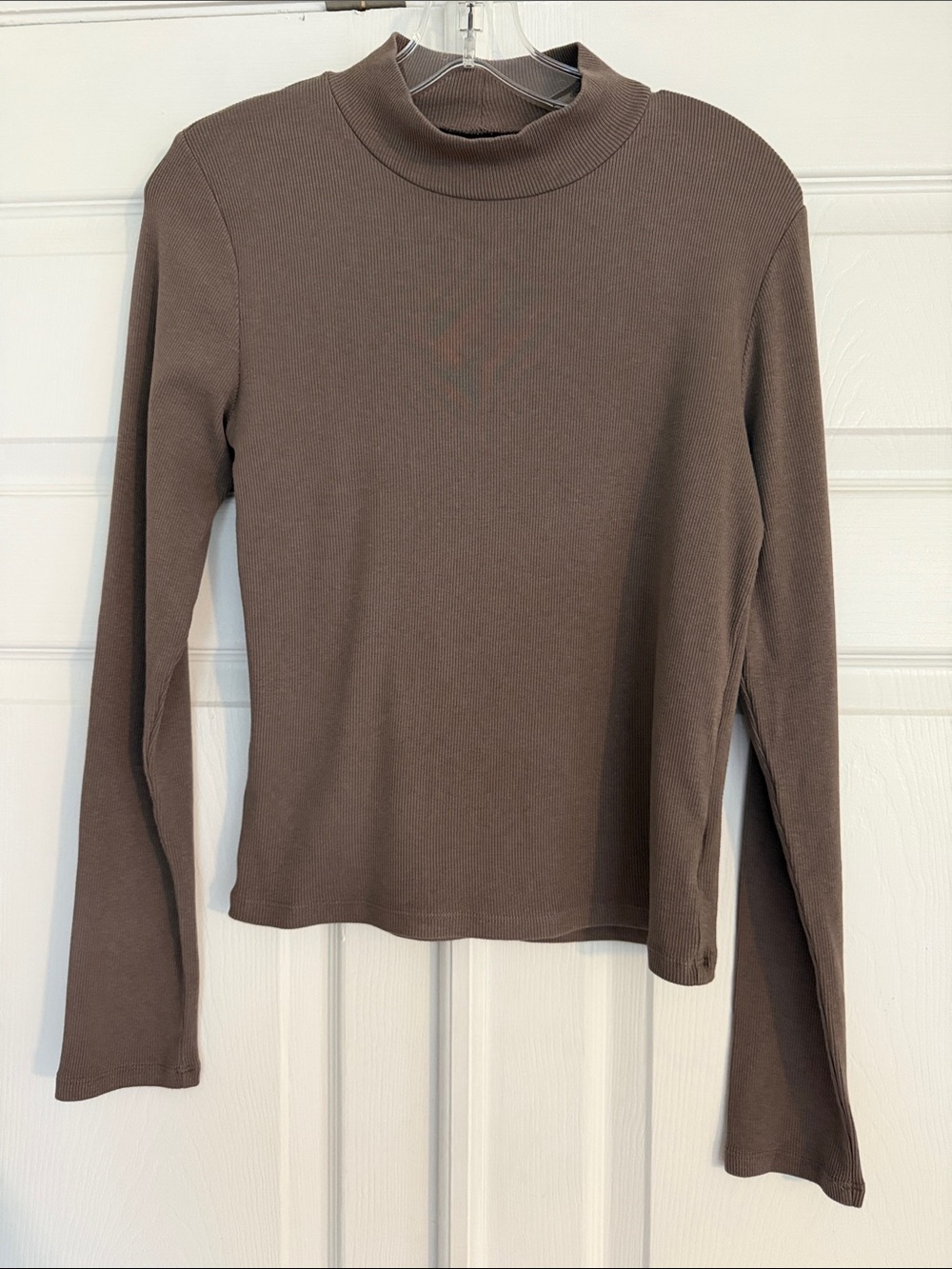 GAP Women's Long Sleeve Ribbed Mock Neck Top - Brown